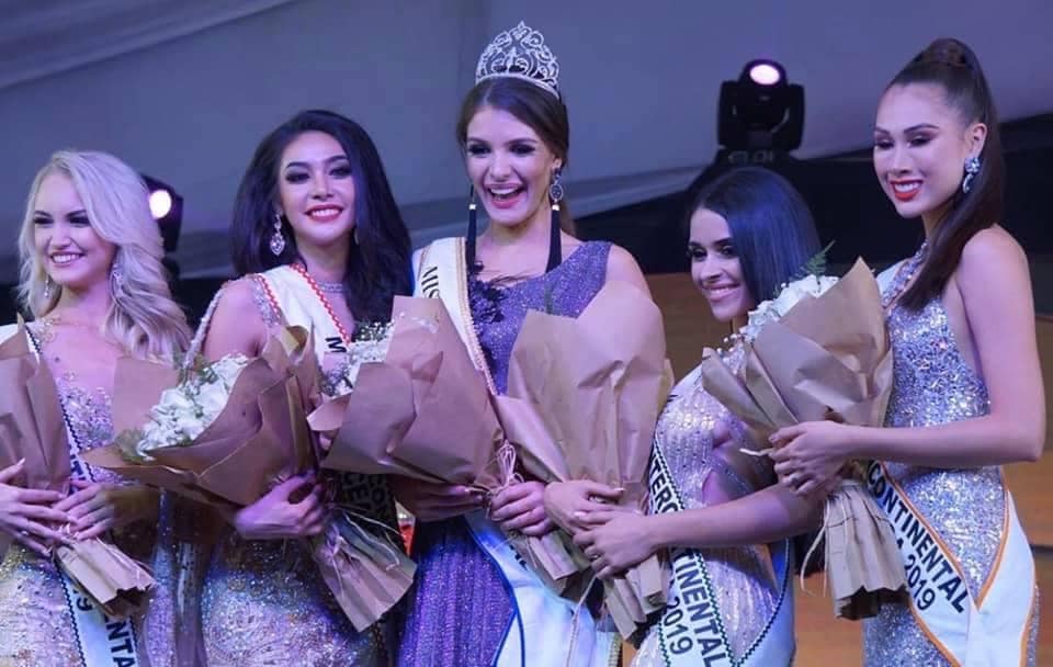 Pageant Smile – One Beauty Queen Wins The Ultimate Prize - Custom ...