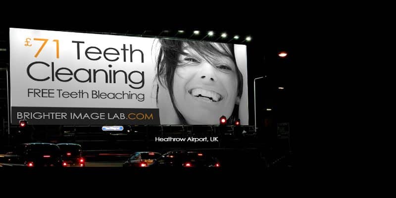تنظيف الاسنان لوحة اعلانية